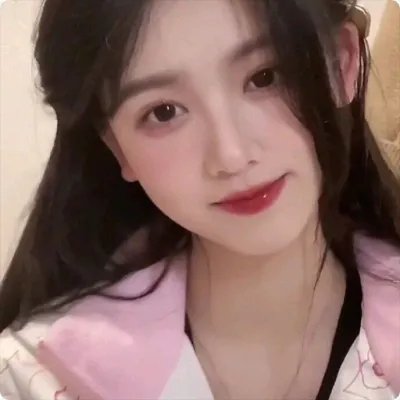 弱比少男闯女校